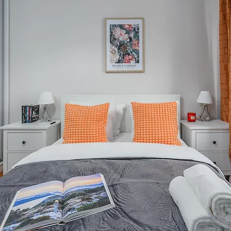 Lumina I 2Br Apartment With 2 Balconies I 3 Ac I City Center Lejlighed *