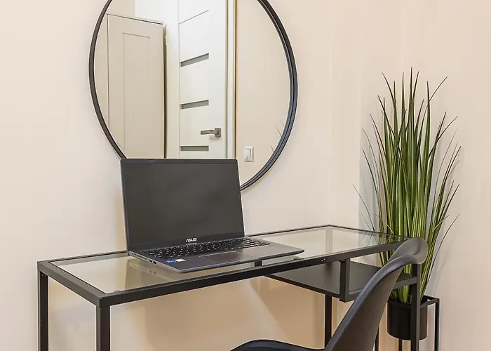 Lumina Cozy In The Center